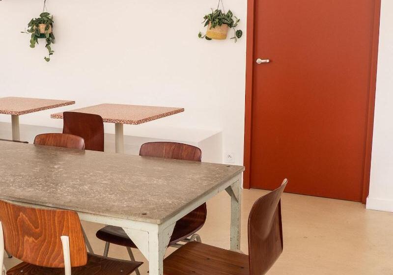 Отель Hôtel Voltaire