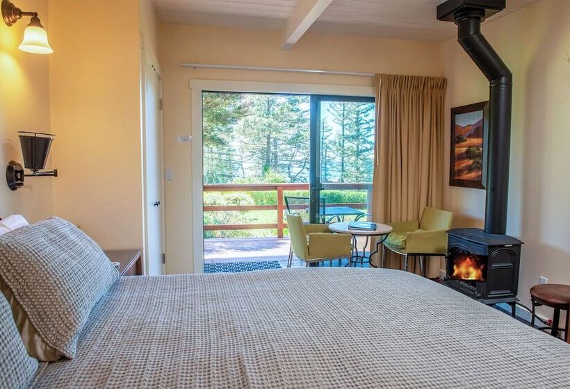 Inn At Buckhorn Cove