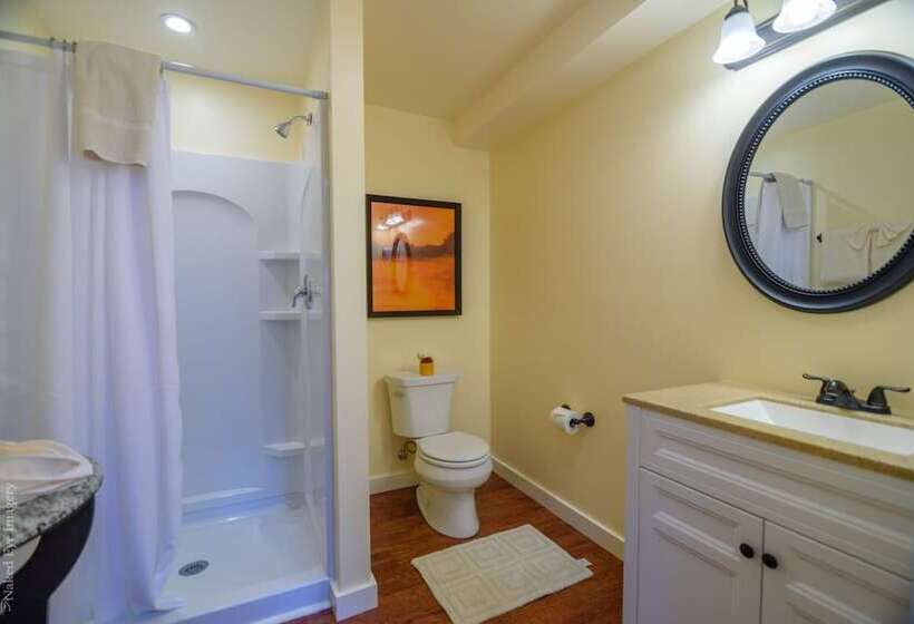 Inn At Buckhorn Cove