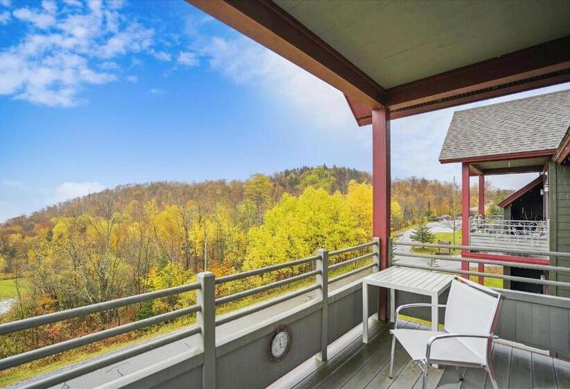 Gorgeous Views, Tastefully Decorated Ski On Ski Off 3 Bedroom Condo, With Sports Center Access Lodge