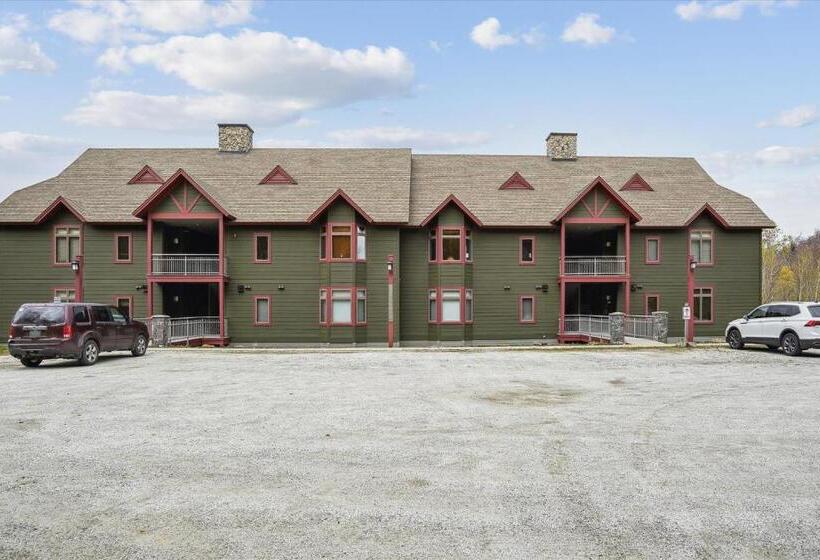 Gorgeous Views, Tastefully Decorated Ski On Ski Off 3 Bedroom Condo, With Sports Center Access Lodge