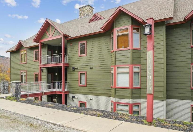 Gorgeous Views, Tastefully Decorated Ski On Ski Off 3 Bedroom Condo, With Sports Center Access Lodge