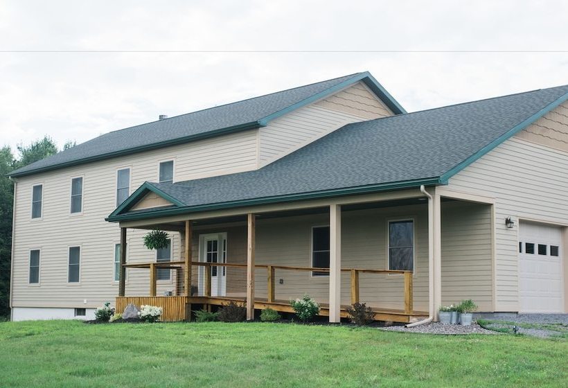 Maple Rock Bed & Breakfast