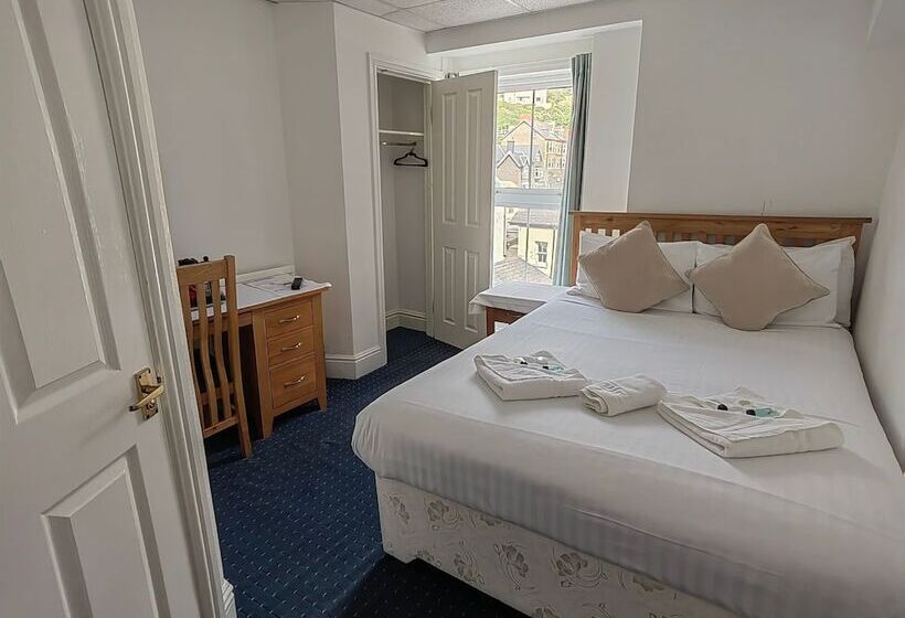 פנסיון Cardigan And Celtic Bay Guest House