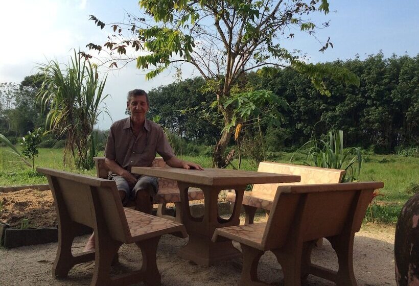 פנסיון Health Care Land