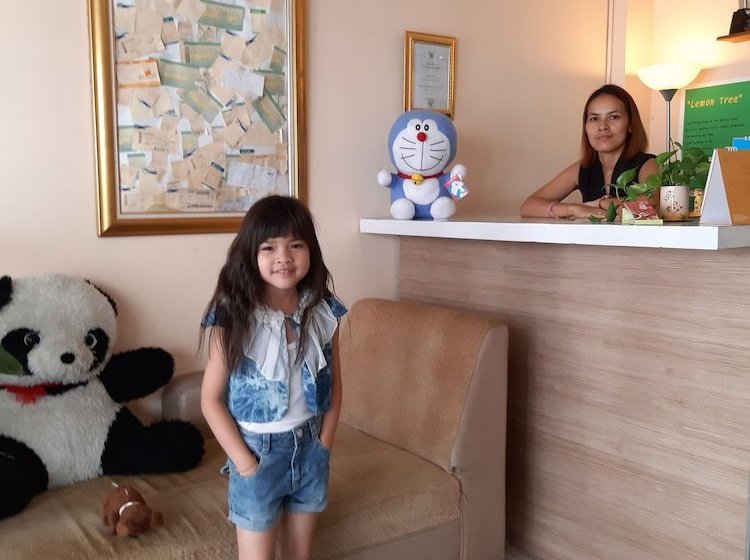 ペンション Lemon Tree Residence Sriracha