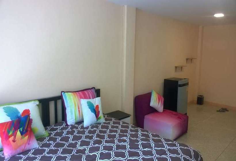 ペンション Lemon Tree Residence Sriracha