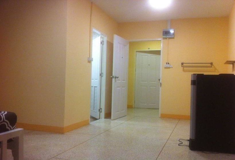 ペンション Lemon Tree Residence Sriracha