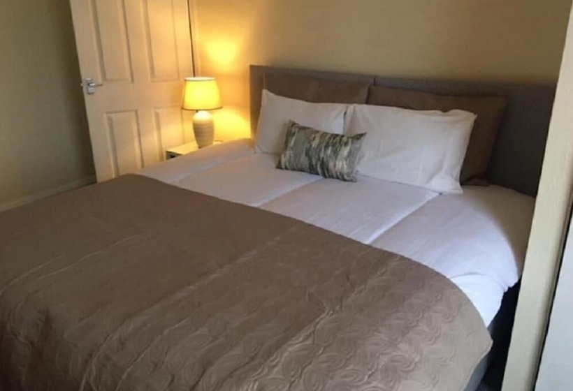 ペンション Liverpool At Gloucester Road