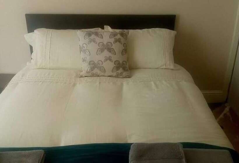 ペンション Liverpool At Gloucester Road