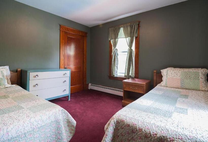 Profile Motel & Cottages