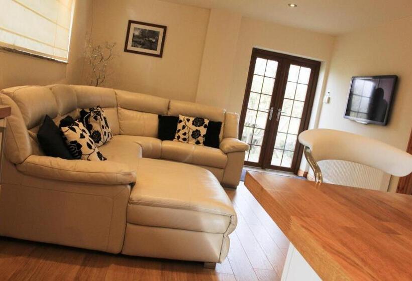 The Anchorage & The Tackleshed