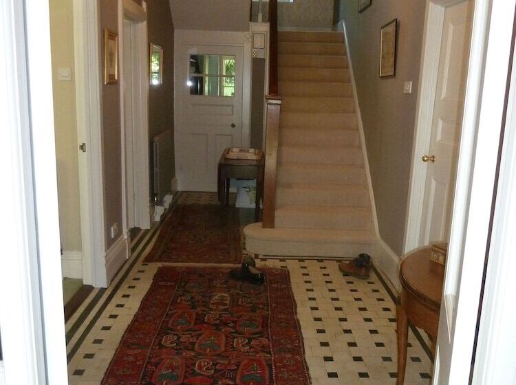 The Old Vicarage B&b