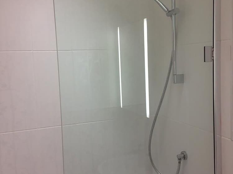 Troedyrhiw Holiday Cottages