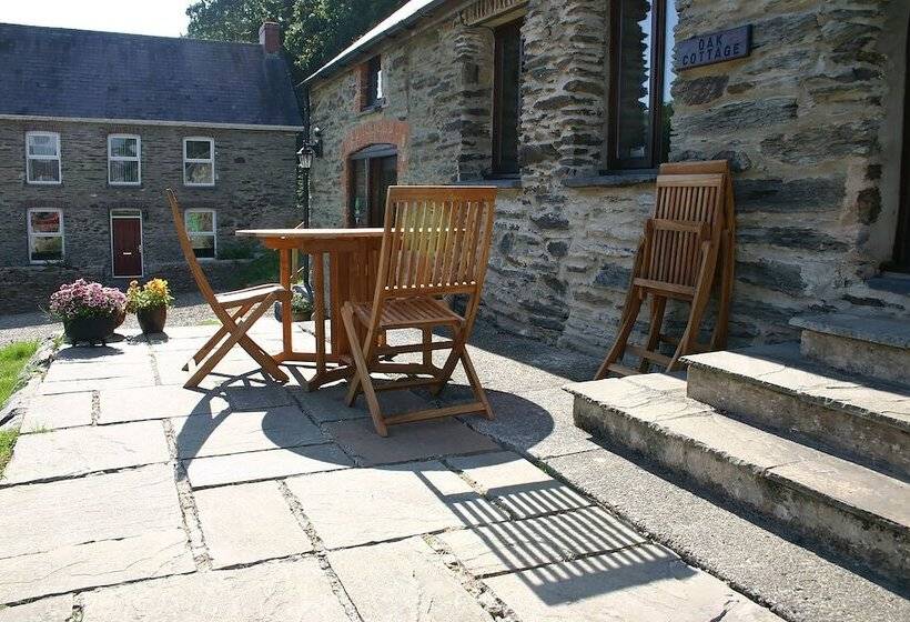 Troedyrhiw Holiday Cottages