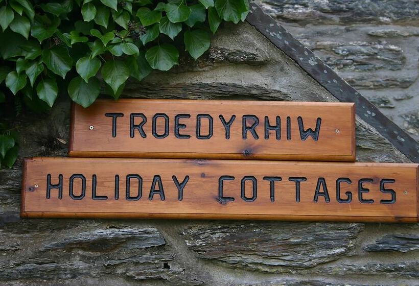 Troedyrhiw Holiday Cottages