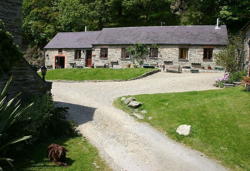 Troedyrhiw Holiday Cottages