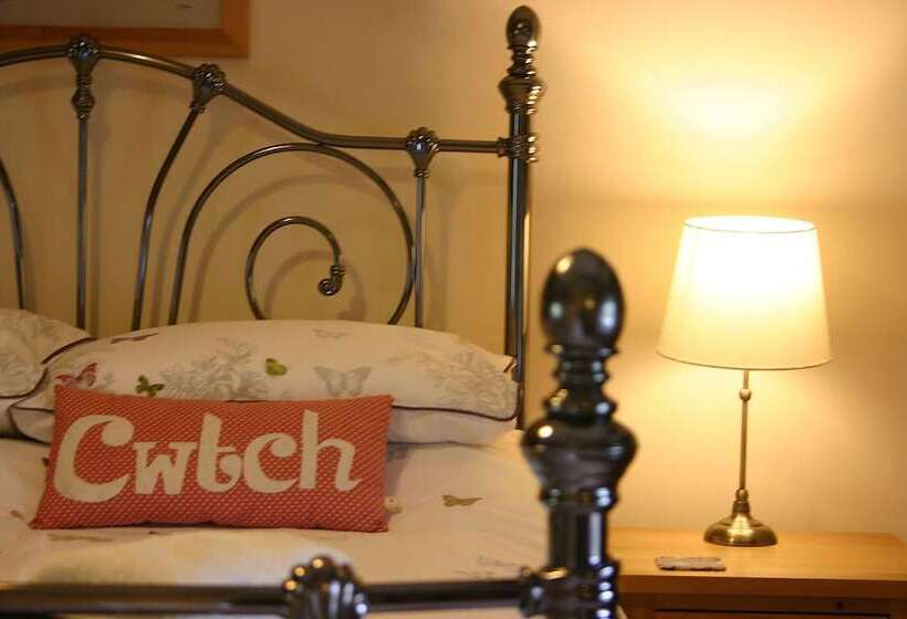 Troedyrhiw Holiday Cottages