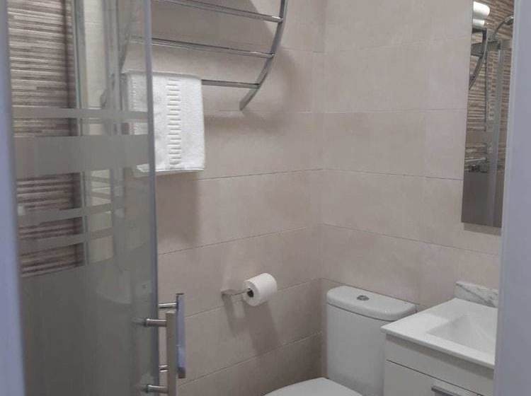 Albergue La Quintana   Hostel