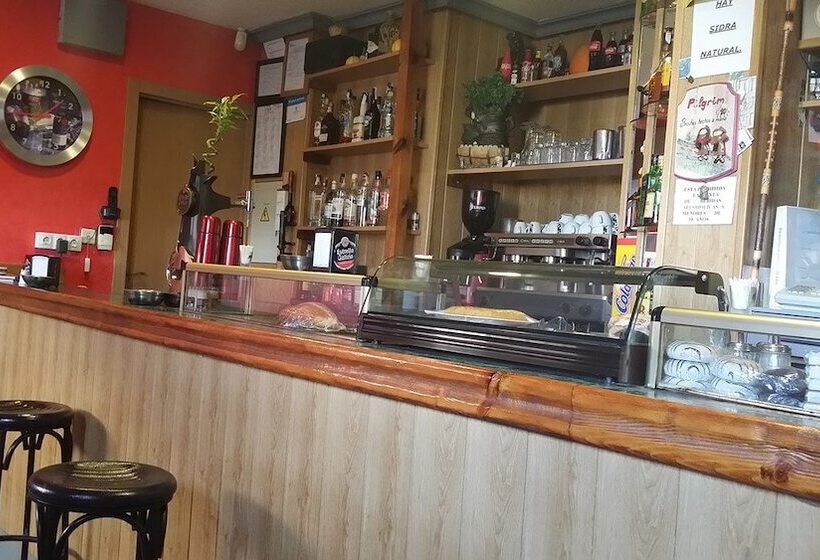 Albergue La Torre Hostel