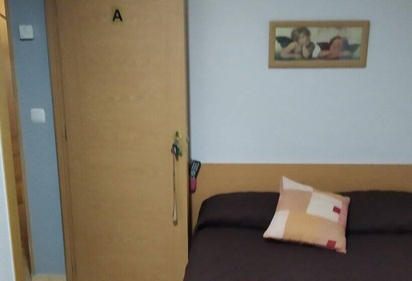 Albergue La Torre Hostel