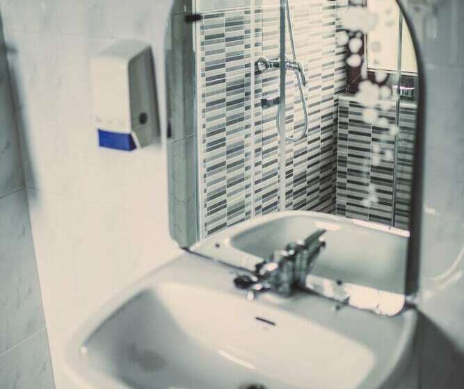 هاستل Liquid Surfhouse