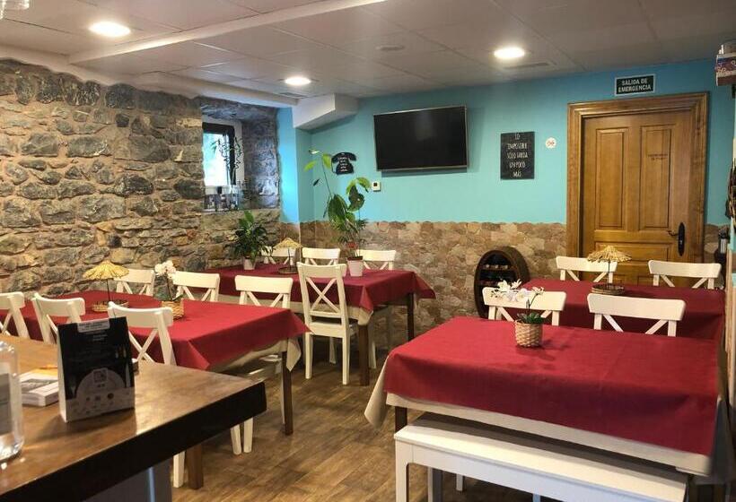 Villa Palatina Superior Hostel