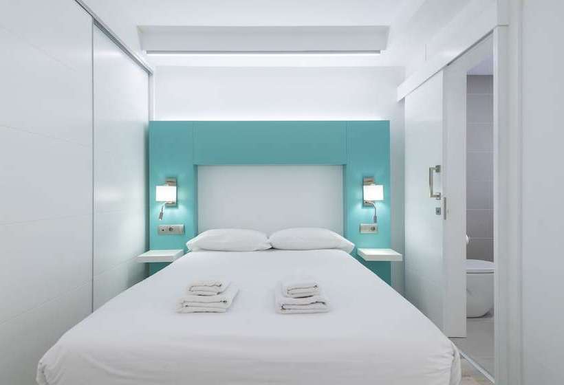 Apartamentos Aguila Beach