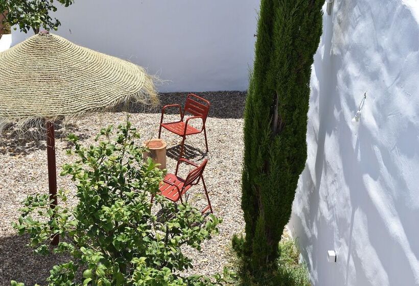 ベッドアンドブレックファースト Casa Almara