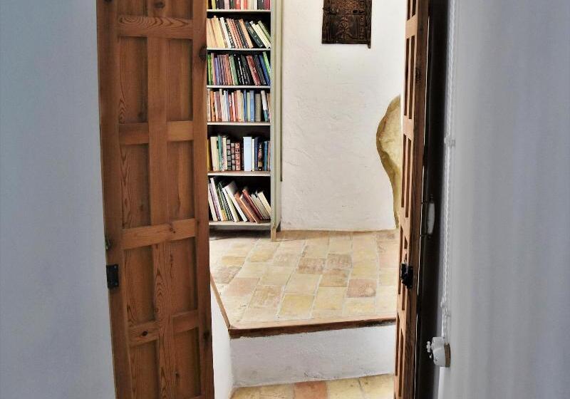 ベッドアンドブレックファースト Casa Almara