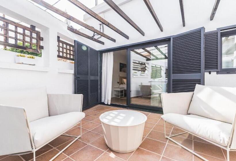 تختخواب و صبحانه Home2book Casa Boissier, Breakfast Included