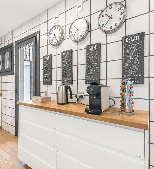 تختخواب و صبحانه Home2book Casa Boissier, Breakfast Included