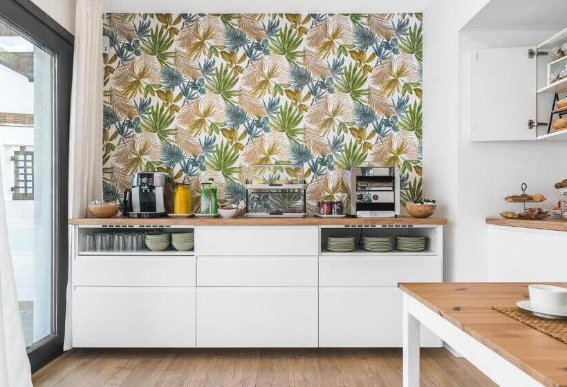 تختخواب و صبحانه Home2book Casa Boissier, Breakfast Included