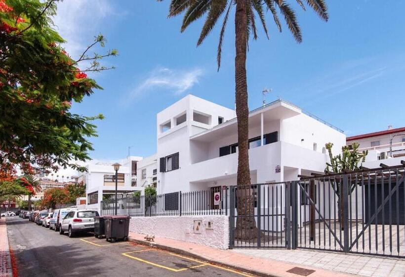 تختخواب و صبحانه Home2book Casa Boissier, Breakfast Included