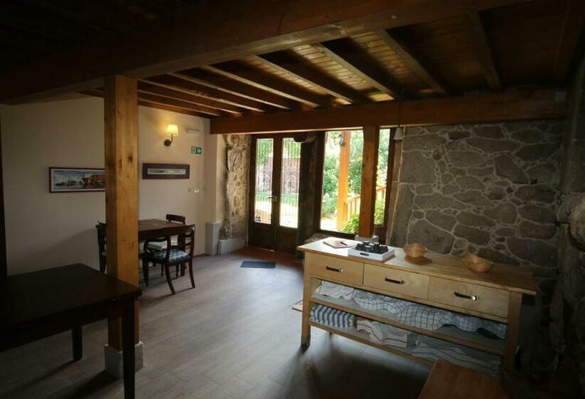 مبيت وإفطار Pazo De Chaioso Ribeira Sacra