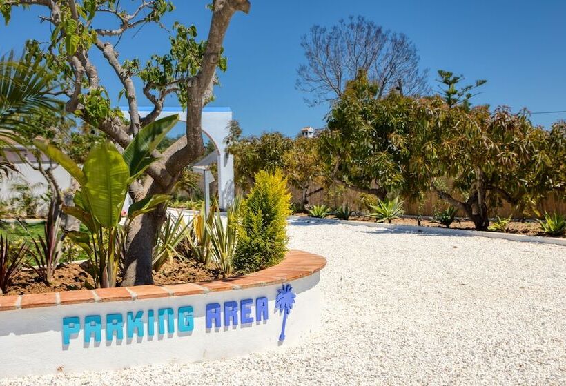 تختخواب و صبحانه The Palms Boutique Resort Málaga   Adults Only