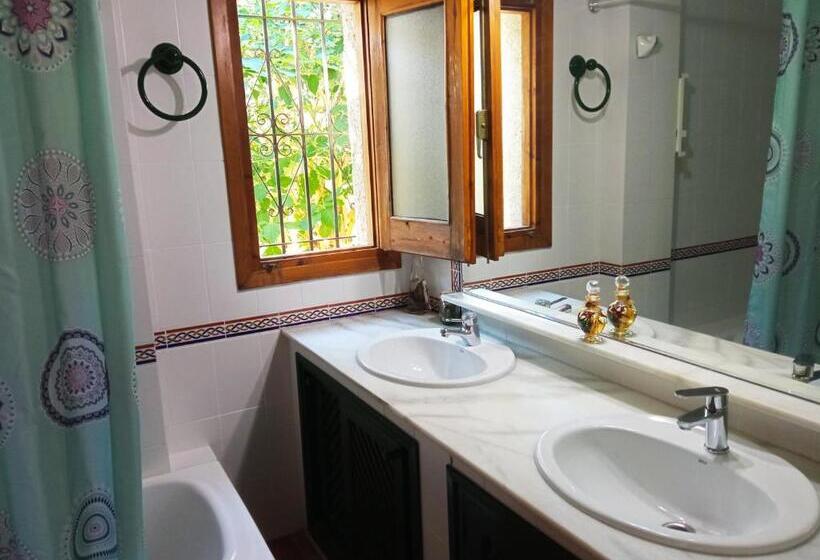 Bed and Breakfast Valle Y Mar, Casa De Huéspedes