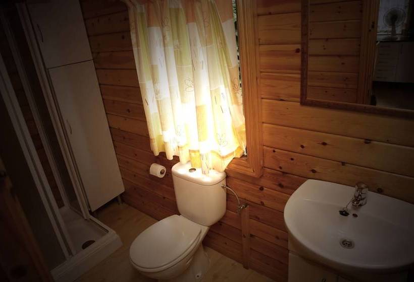 Cabañas De Cabárceno