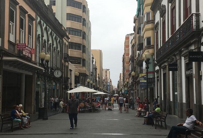 تختخواب و صبحانه Casa Doramas Vv