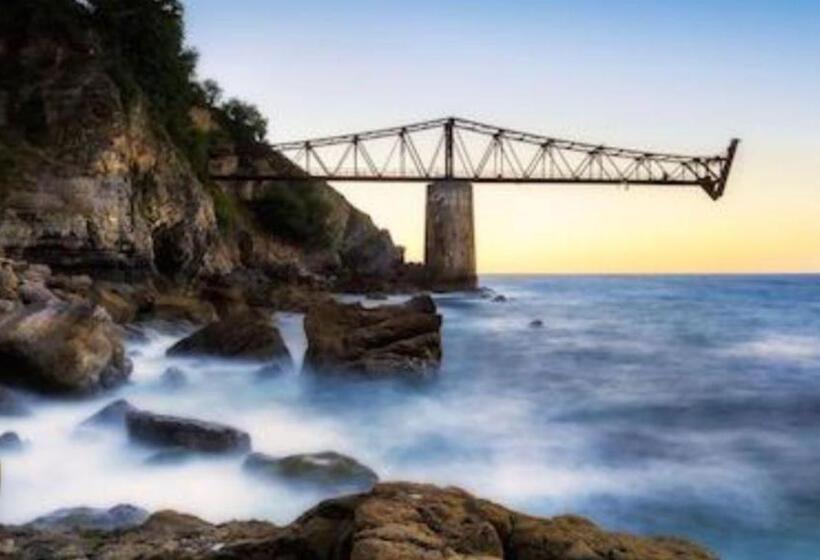 Castro Sun And Beach