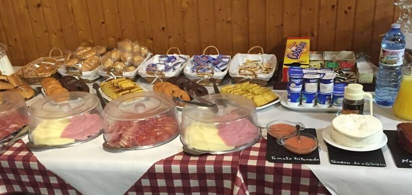 여관 Complexo Xacobeo