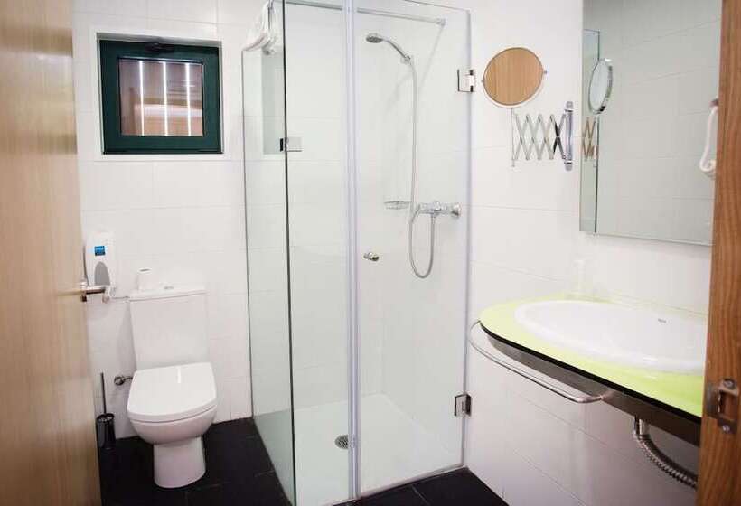 여관 Complexo Xacobeo