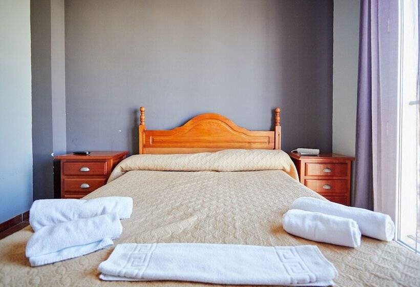 مسافرخانه H. Sutton Cabo De Gata