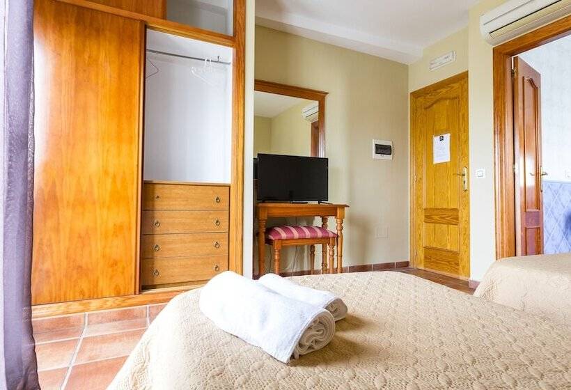 مسافرخانه H. Sutton Cabo De Gata