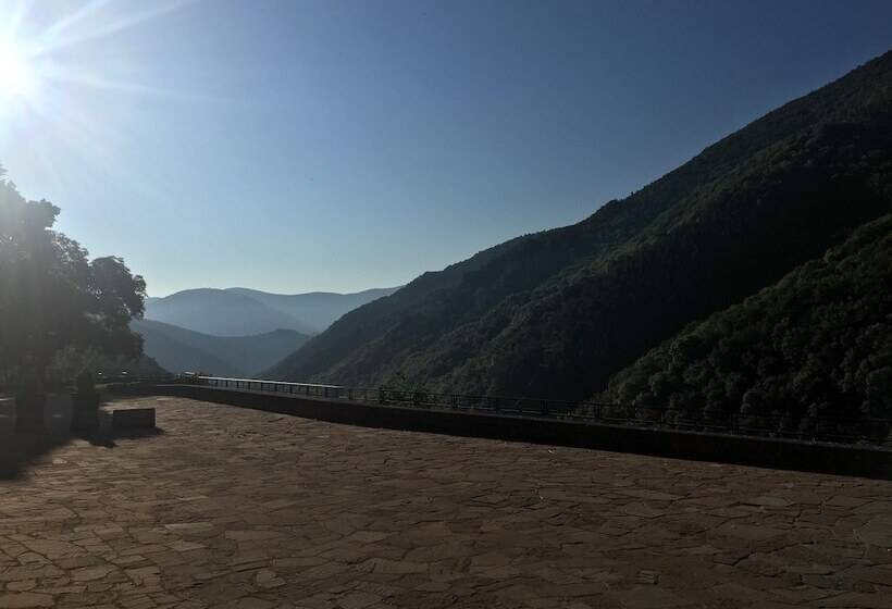 Hostal Monasterio De Valvanera