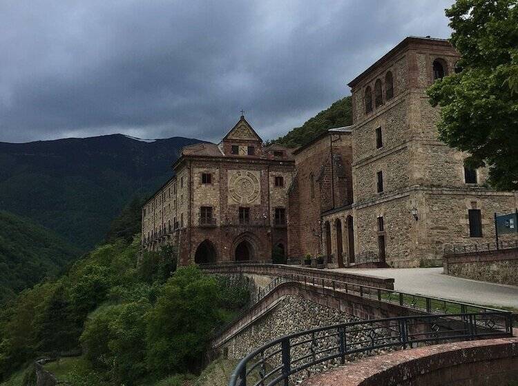 Hostal Monasterio De Valvanera