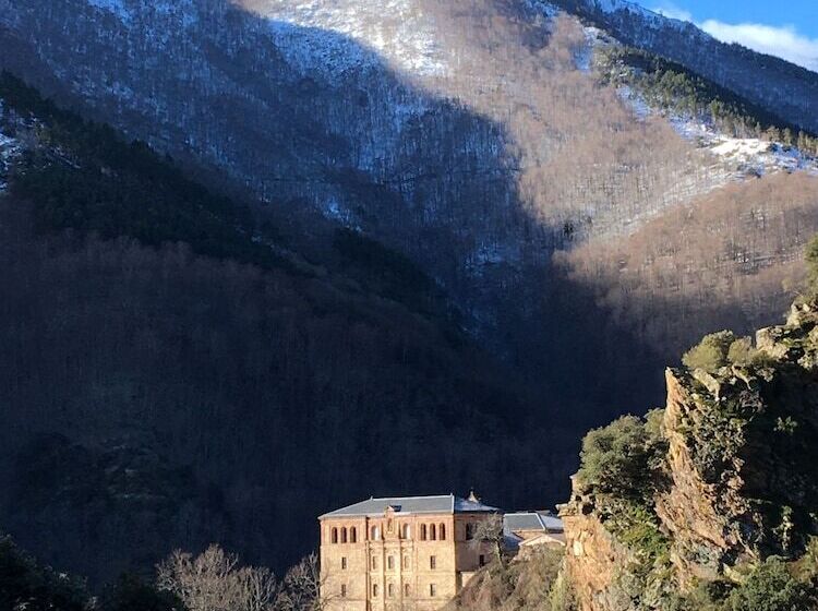 Hostal Monasterio De Valvanera