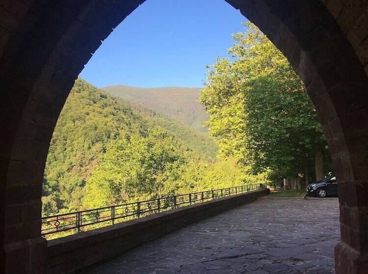 Hostal Monasterio De Valvanera