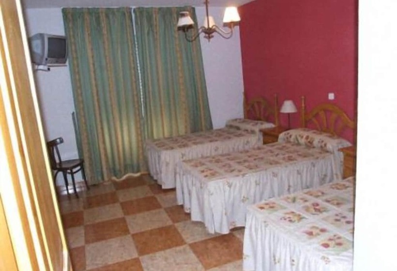 Hostal Plaza Del Pilar