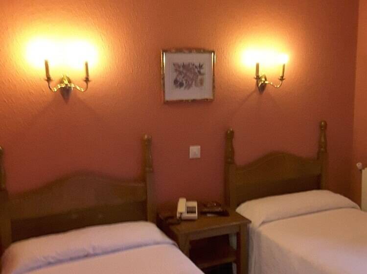 Хостел Riodeva